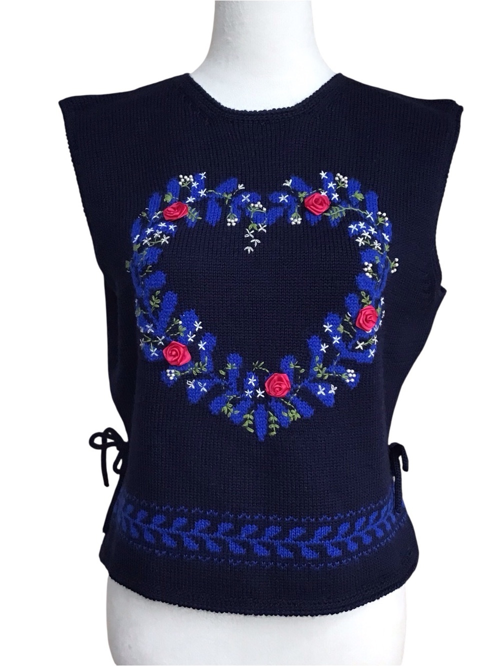 Vintage Susan Bristol Pure Wool Hand Embroidered Floral Heart Sweater